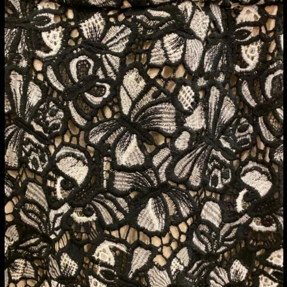 Alice+OliviaNoreen Floral Lace Midi Dress, Black/G - Picture 8 of 16